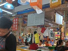 -喝丢一只鞋海鲜烧烤·海肠捞饭(市场店)