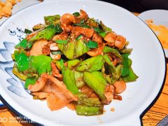 香香酱爆肉-苹果树下艺术餐厅(通州店)