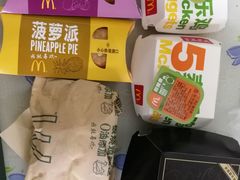 -麦当劳(展览路店)