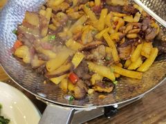 -老唐三下锅 ·张家界地标美食(溪布街店)