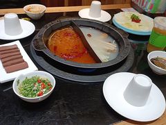 美蛙鸳鸯锅-川中故事·成都老火锅(东书房店)