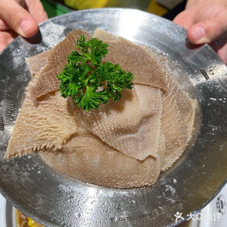 因为我不吃牛杂 就点了一个牛腩煲