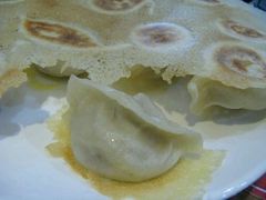 -老码头黑皮肘子锅包肉(赣水路店)