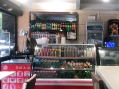 -花溪王记牛肉粉(四季花溪商场店)