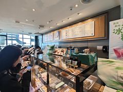 -星巴克(青岛火车北站候车大厅店)