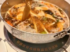 -七欣天香辣蟹火锅(闵行浦江欢乐颂店)