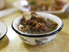 乌鸡野生菌汤-东巴谷野生菌火锅餐厅