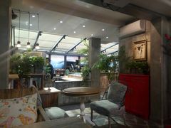 -HIGH FIVE哈福手工汉堡(桂林路店)