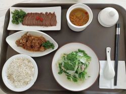 -玥奢国际母婴护理中心(滨江宝龙店)