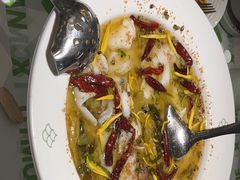 -渔语鱼酸菜鱼新川菜(来福士店)