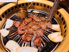 -炼火烤肉店