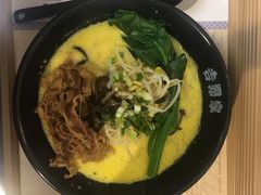 鸡汤金牛肉面-吉野家(凯旋购物广场店)