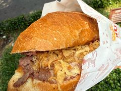 -Bánh Mì Huynh Hoa