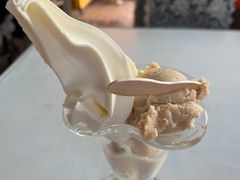 -古老冰山特色冰淇淋店(艾提尕尔店)