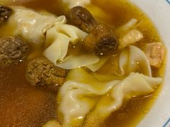 -八二小区抄手(龙湖上城天街店)