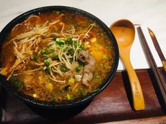-蒙小妹骨汤饭.米线(新光路店)