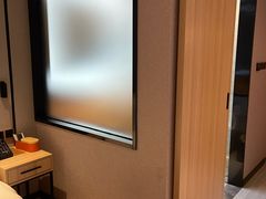 -深圳龙华大浪商业中心亚朵X酒店