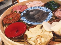 -董眼镜火锅(洪崖洞总店)