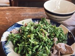-Cuc Gach Quan Restaurant