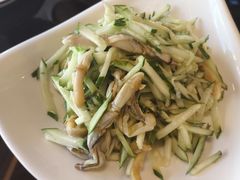 -喜乐餐厅•灯笼虾球首创者•本地小海鲜(二马路店)