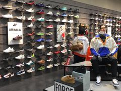 -ABC MART(心斎橋店)