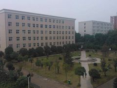 -湖北科技职业学院(关山校区)