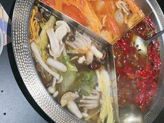-廖掌柜·重庆鲜货火锅(上海首店)