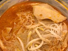 -亚王咖喱鸡米粉面