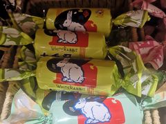 -鸿通城购物中心