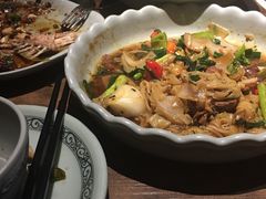 -大头虾越式风味餐厅(光明广场店)