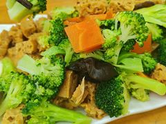 -白卫东白记砂锅(管城街店)