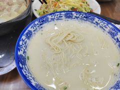 -雪琴面馆富安特色鱼汤面(城中花园店)