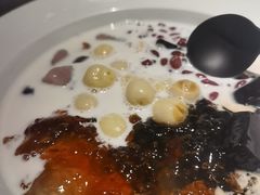 -RUXU入续糖水铺与包(卓悦中心店)