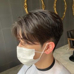 -变画·发型STUDIO