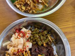 -地道战卤粉(名牌大厦店)