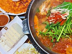 -喇喇排骨火锅·传统韩式脊骨汤(望京西园总店)