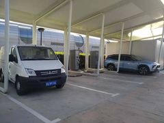 -上海汽车博览公园-北门停车场