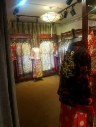 点击看大图 -LOVE SHINE婚纱·红鼎庄龙凤褂·妈妈装定制