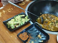 -曹丞相·地锅鸡·地锅鱼(武林店)