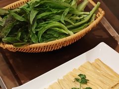 -七欣天香辣蟹火锅(闵行浦江欢乐颂店)