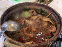 -渝君重庆火锅(嘉宾路店)