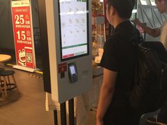 -麦当劳(郑州东高铁站店)