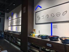 -尚尚仙·酸汤猪手·猪肚鸡火锅(华联万柳购物中心店)