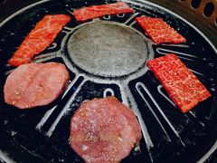 -炼火烤肉店