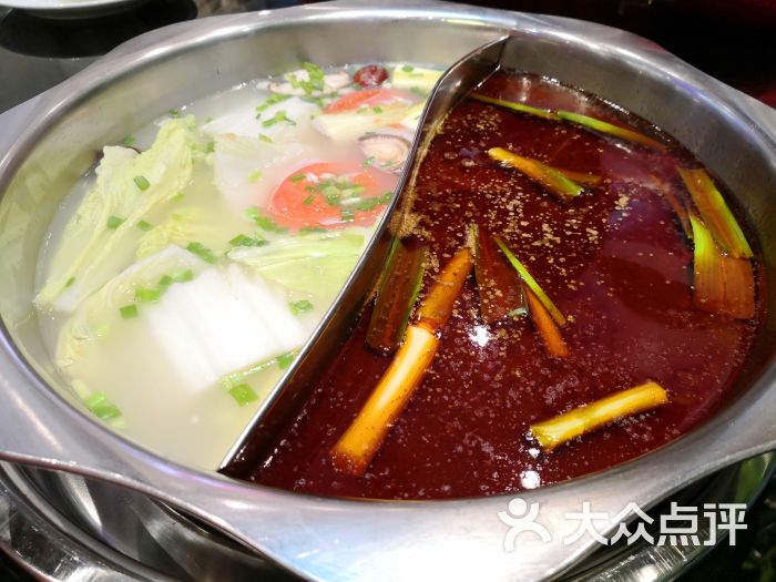 吴记老锅底麻辣火锅(莘庄店)图片 - 第1张
