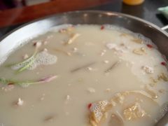 -老来福·非遗酸汤兔(凯旋路店)