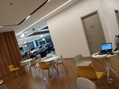 -北京宝诚宝马4S店