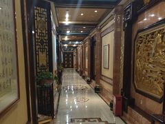 -皇宫大酒店