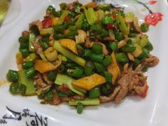 芳芳小炒肉-芳芳餐厅(白沙路店)