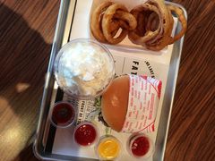 -FATBURGER 特富客汉堡(外交公寓店)